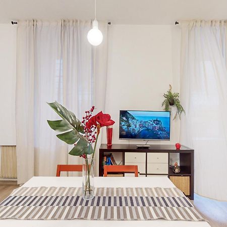 New Japan Trastevere Apartment Rome Exterior photo